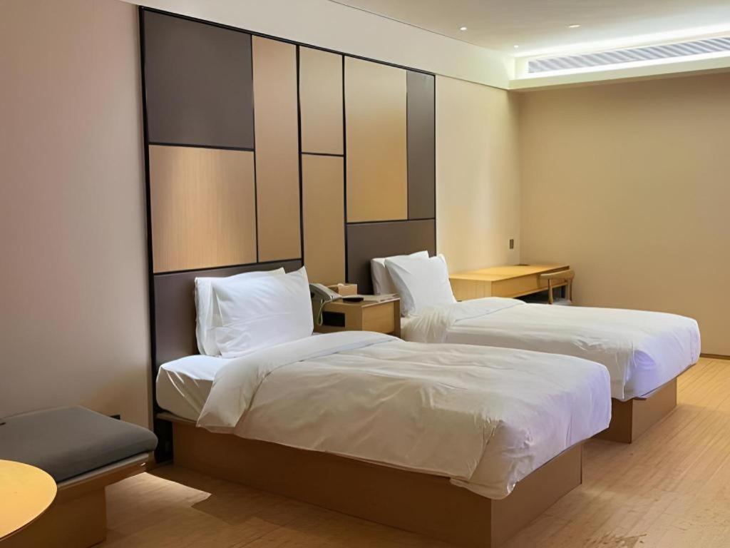 Ji Hotel Shanghai The Bund Tiantong Road Exterior photo