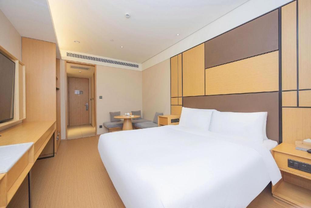 Ji Hotel Shanghai The Bund Tiantong Road Exterior photo