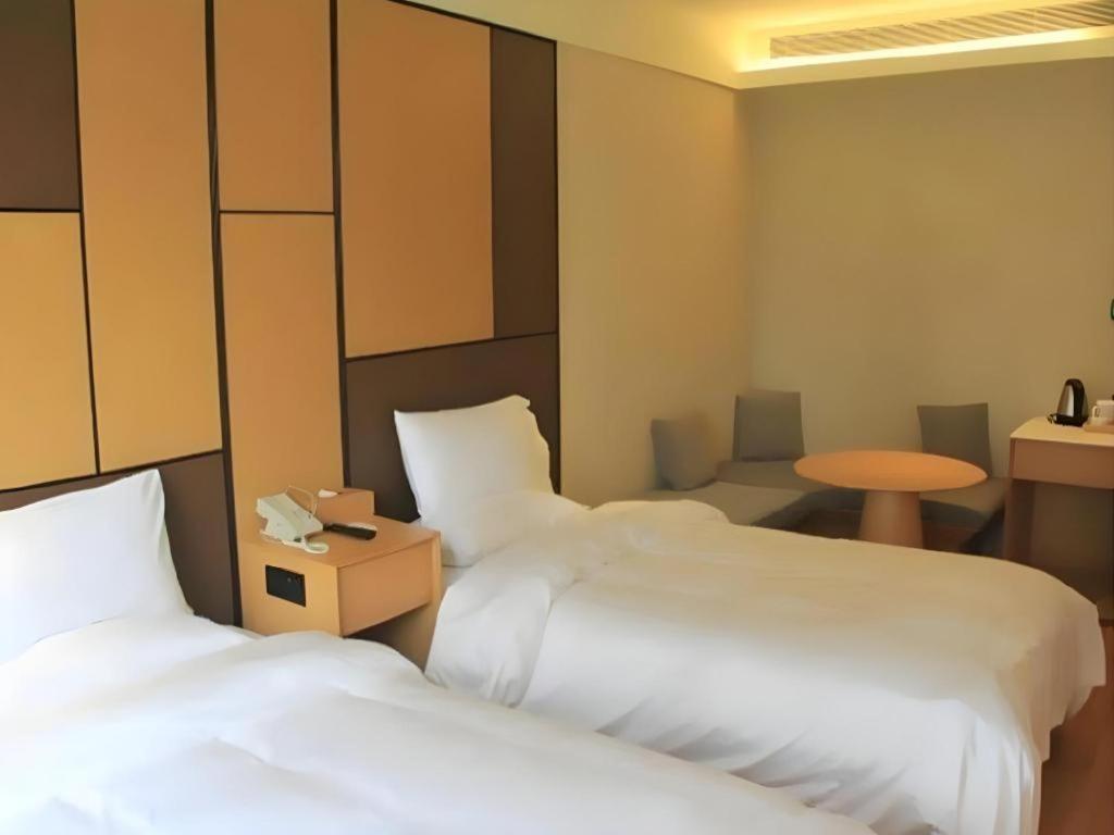 Ji Hotel Shanghai The Bund Tiantong Road Exterior photo
