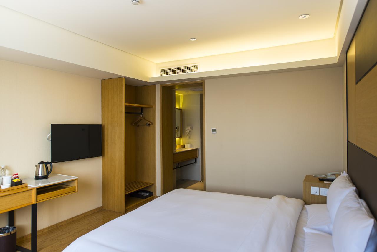 Ji Hotel Shanghai The Bund Tiantong Road Exterior photo