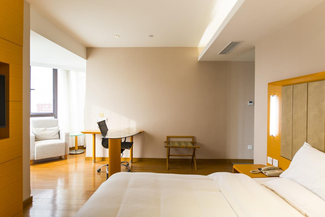Ji Hotel Shanghai The Bund Tiantong Road Exterior photo