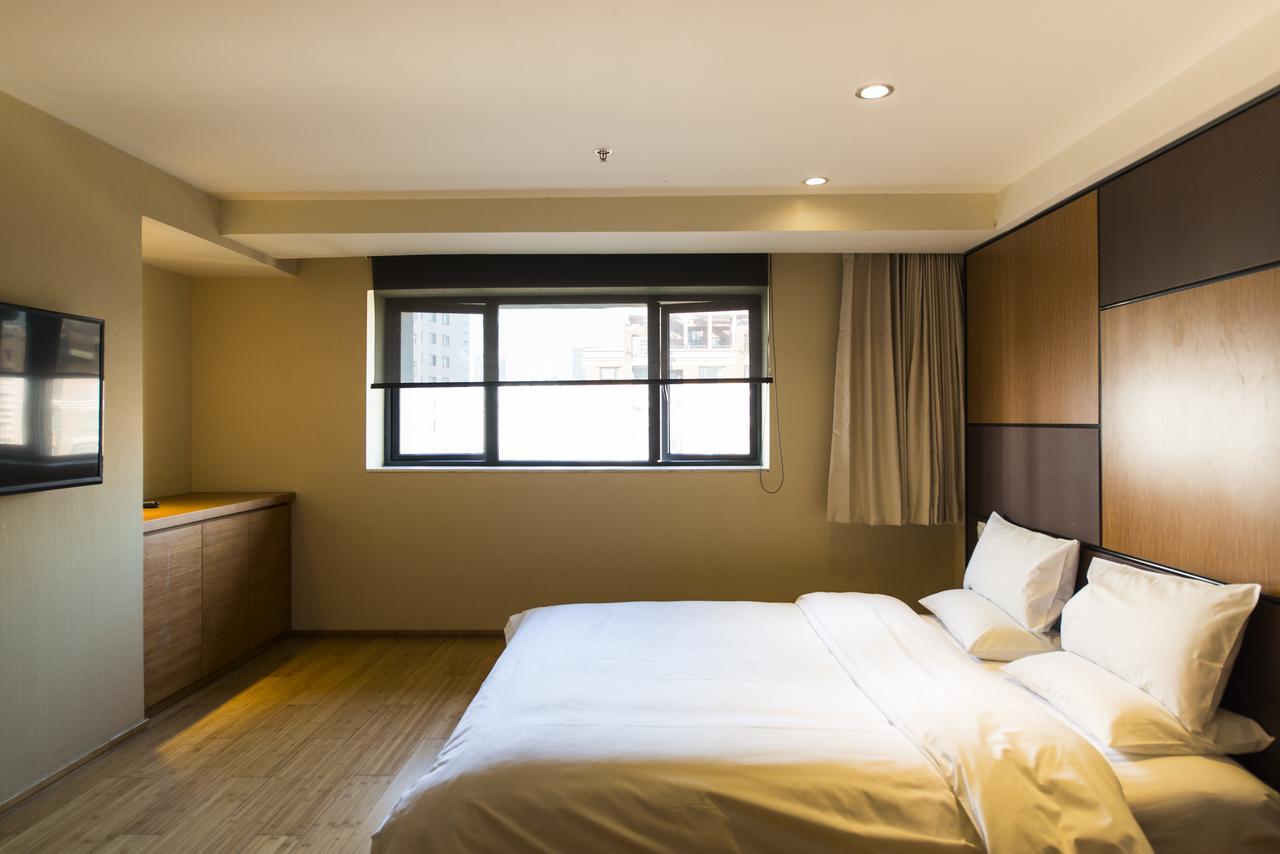 Ji Hotel Shanghai The Bund Tiantong Road Exterior photo